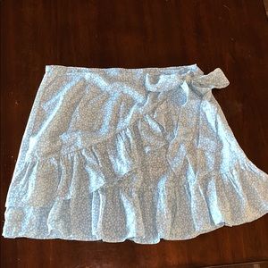 Wrap blue floral skirt NWOT